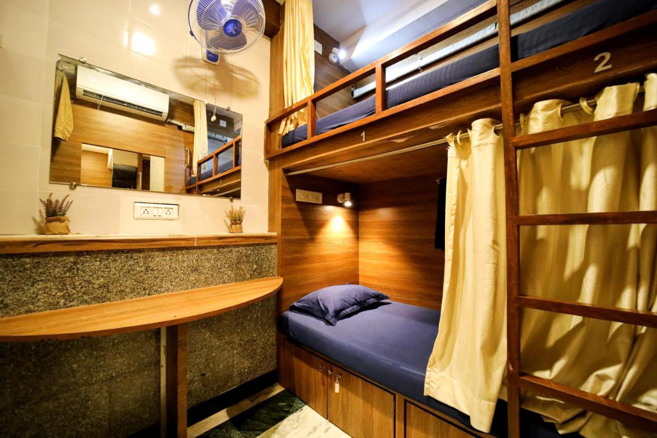 Maple Social Hubz-Hostel Mumbai  Buitenkant foto